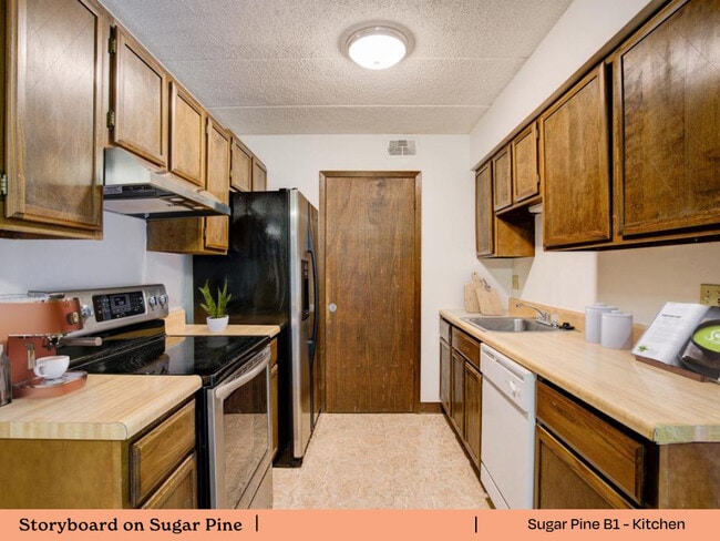 Photo - Storyboard on Sugar Pine