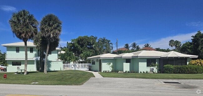 Building Photo - 5615 N Ocean Blvd Unit #9 Rental