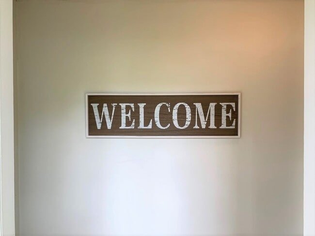 Photo - 137 Colemont Dr