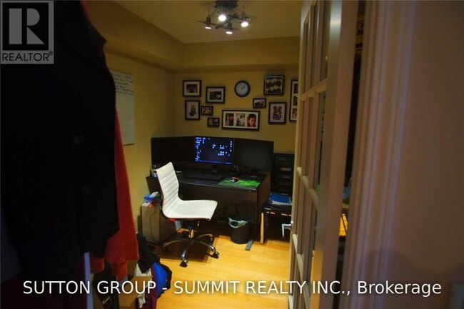 Photo - 17 Barberry Pl Unit 1011