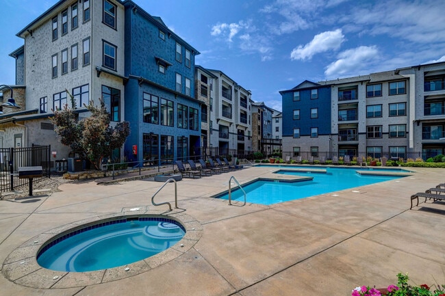 Avana on the Platte apartments — community photo