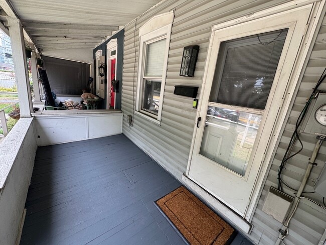 Photo - 167 Front St