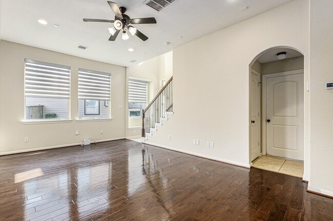 Building Photo - 12147 San Luca St