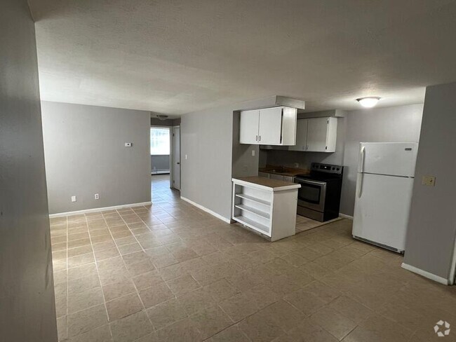 Building Photo - 15108 Euclid Ave Rental