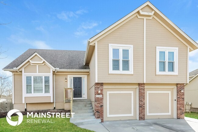 Building Photo - 1125 SE 11 Terrace