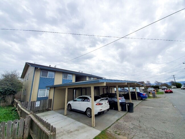 Photo - 431 S 16th St Unit 431 S 16th #B [PRM: Andrew]