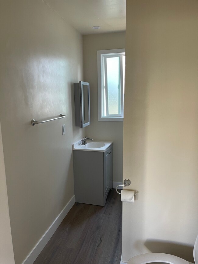 Photo - 2243 Barbour Ct Unidad Barbour ct