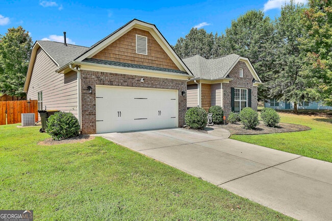 Photo - 205 Inverness Ave