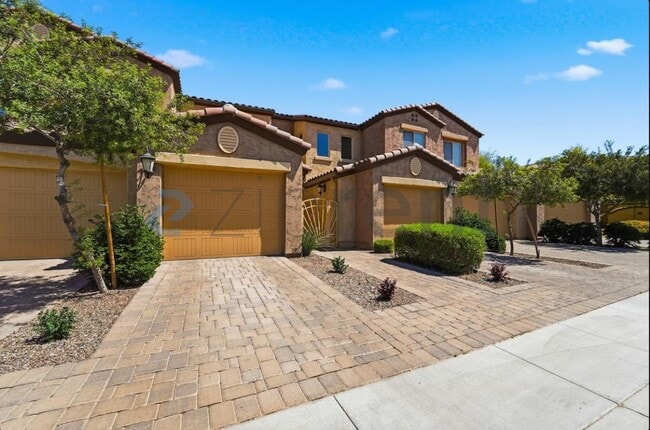 Photo - 250 W Queen Creek Rd