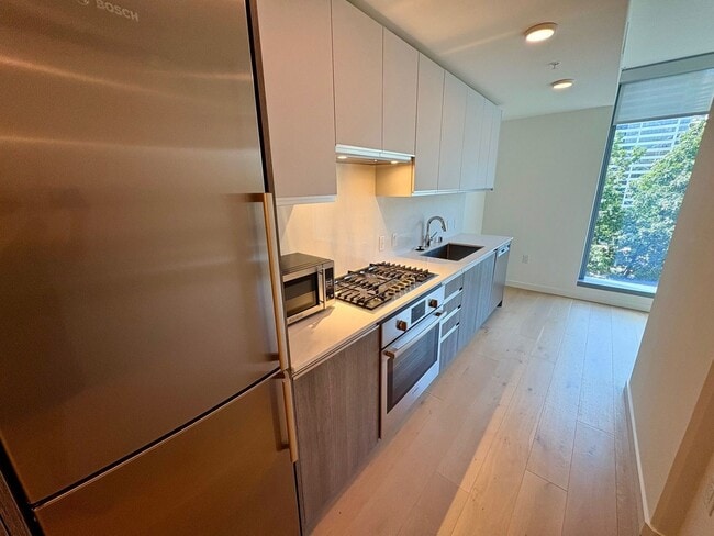 Photo - 800 Columbia St Unit 702