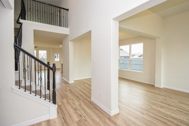 Photo - 32426 Fly Fish Wy