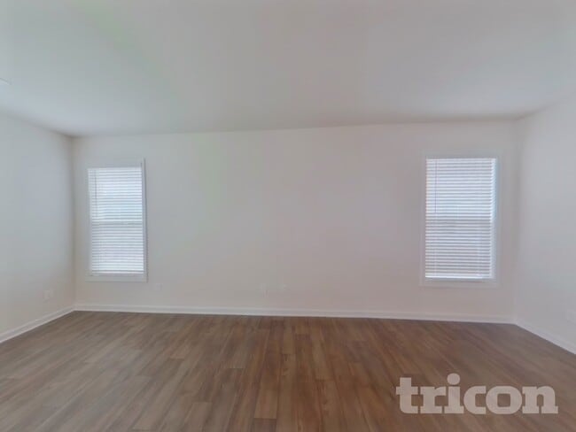 Photo - 222 Savannah Wood Rd