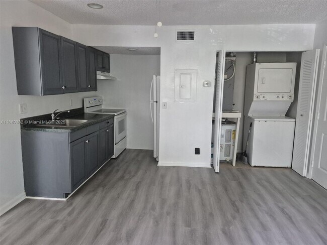 Photo - 2022 NW 43 Terrace Unit 5