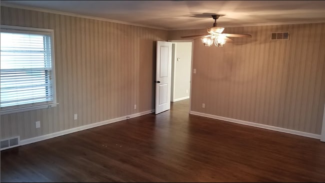 Photo - Beautiful Fully Remodeled 3 bedroom