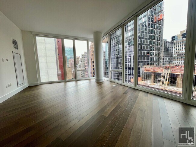 Building Photo - East 44th Street Unit 14E Rental