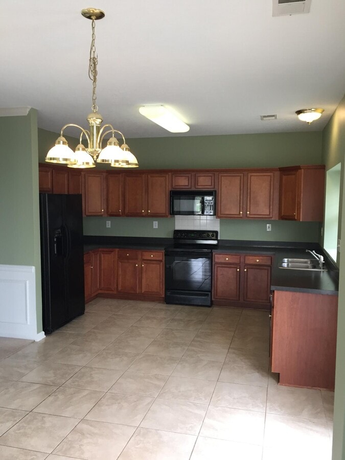 Photo - 3201 Keithshire Way