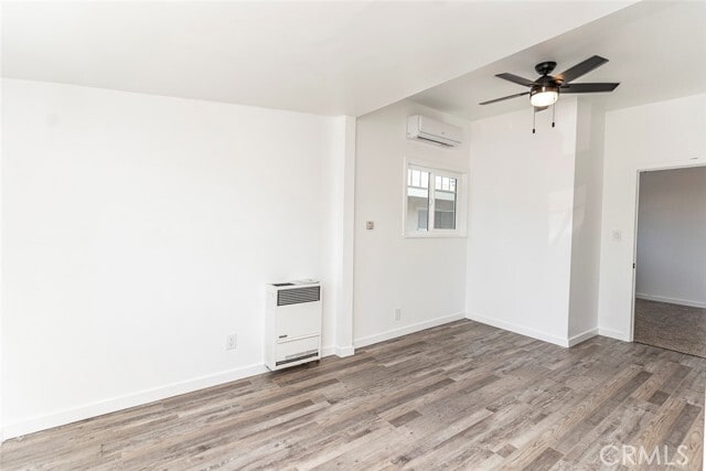 Photo - 6741 Newlin Ave