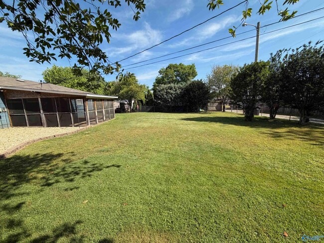 Photo - 1518 15th Ave SW