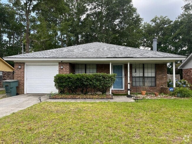 Building Photo - 151 Greenbriar-Savannah Rental