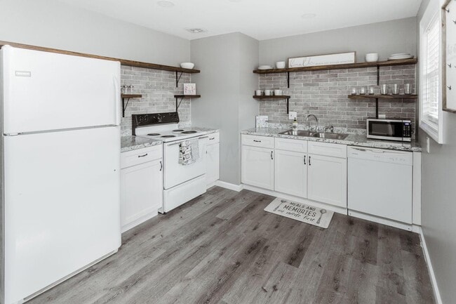 Building Photo - 1166 Eastfield Rd Unit 1166