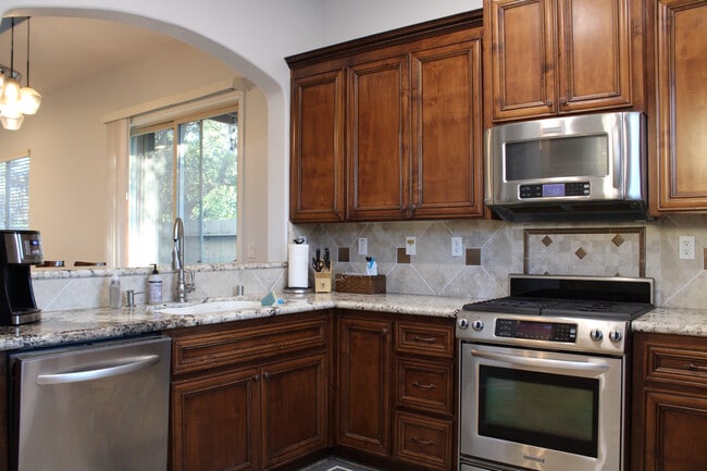 Photo - 7320 Orchard Cir