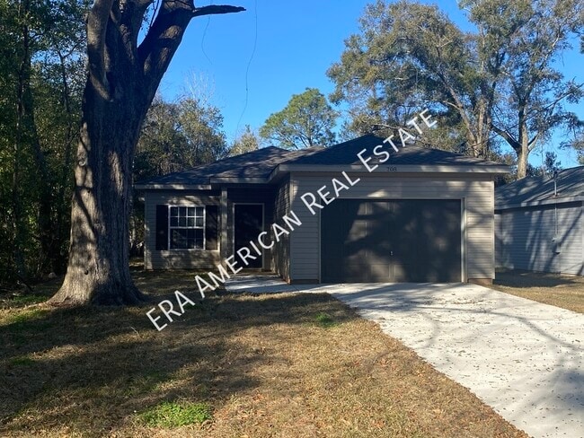 Building Photo - 708 Robinson Ave E Rental