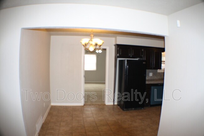 Photo - 6108 SE 3rd St
