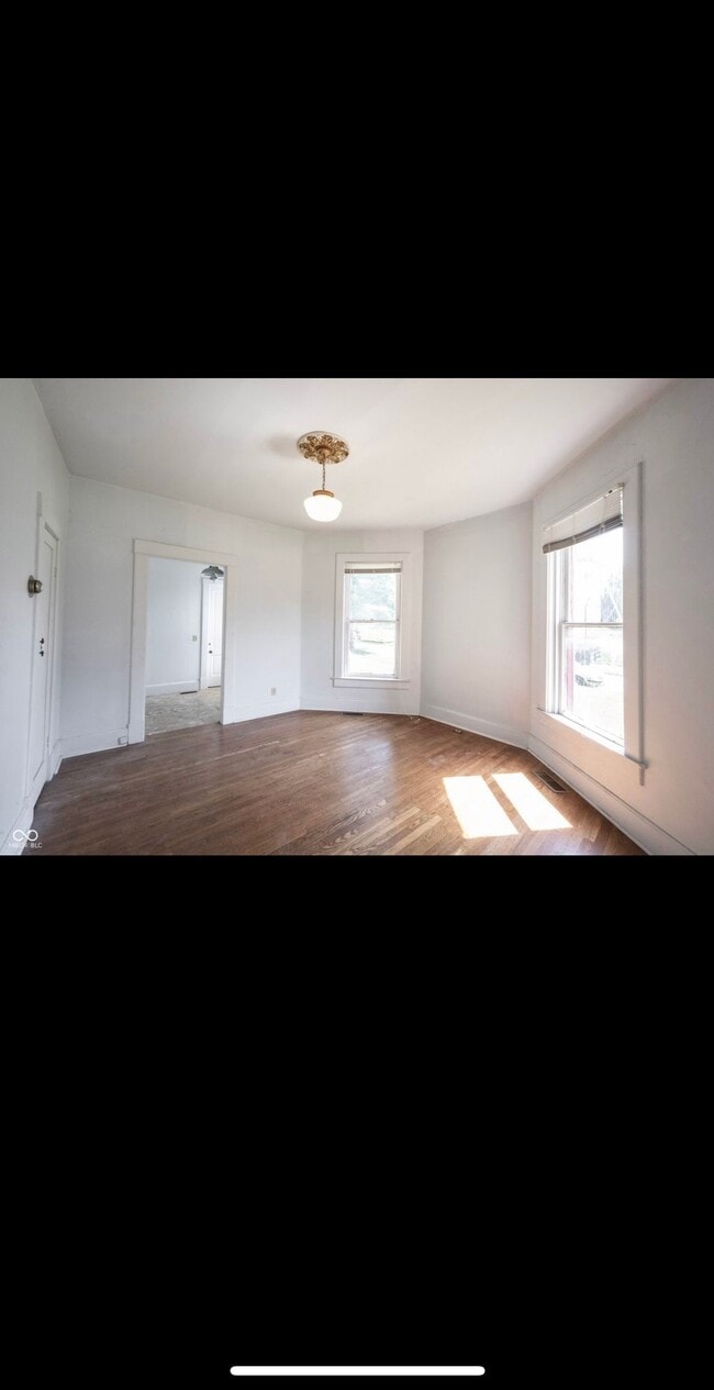 Photo - 4626 E Washington St