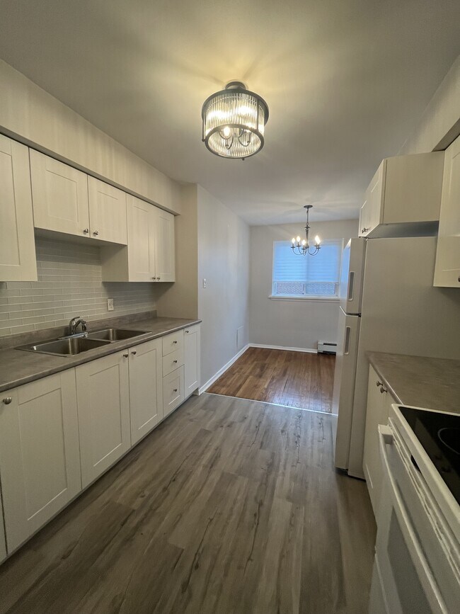 Photo - 230 Victoria St N Unit 6