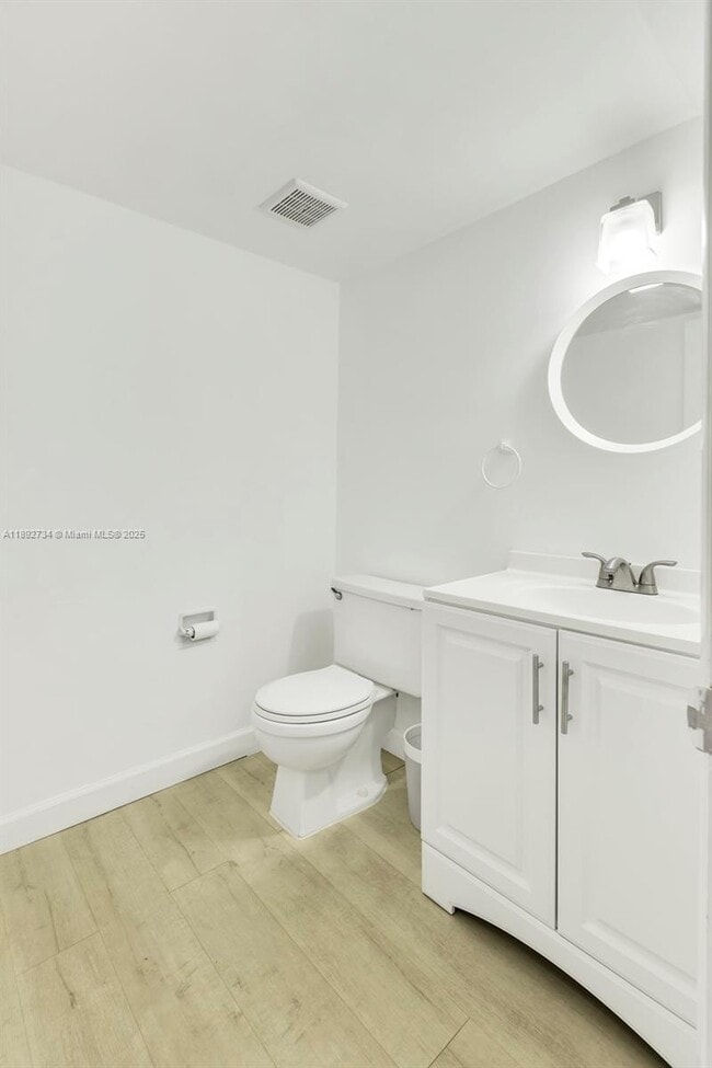 Photo - 1655 NE 115th St