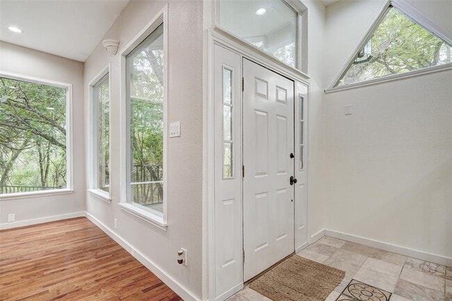 Photo - 8804 Mountain Ridge Dr