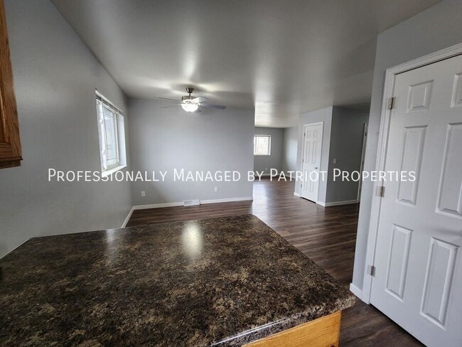 Photo - 319 Tall Grass Trail