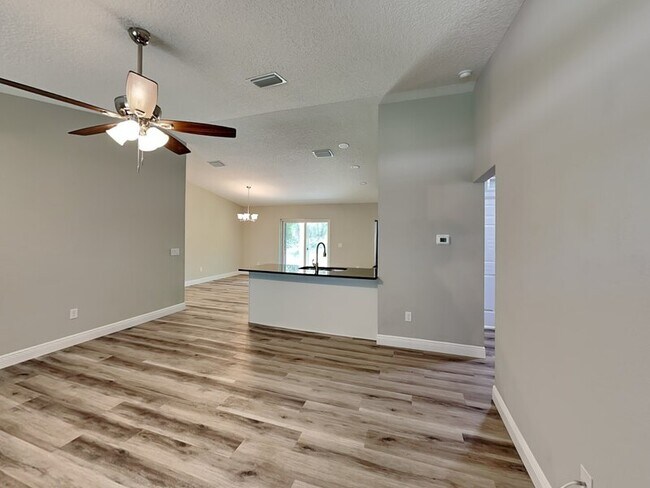 Photo - 1866 W Hialeah Dr