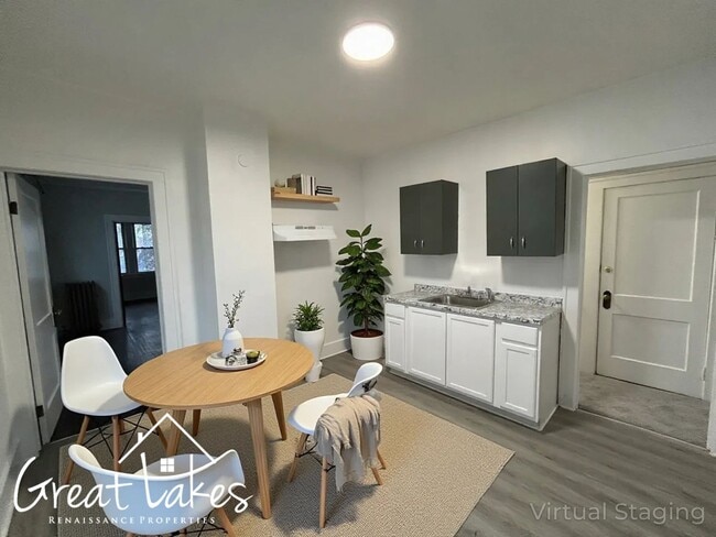 Photo - 3827 Trowbridge St Unit 3827 FL1