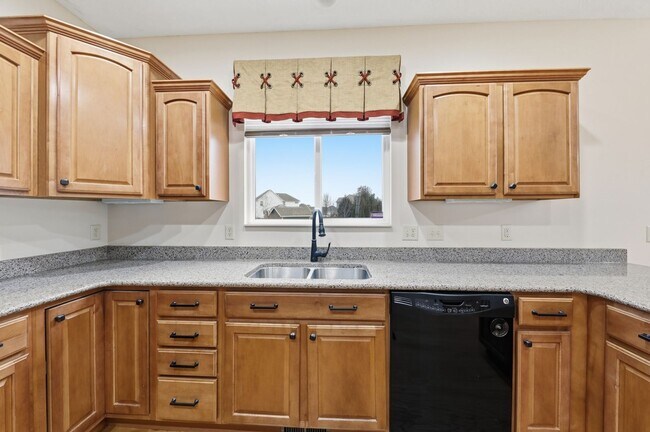 Photo - 997 Sweeney Dr