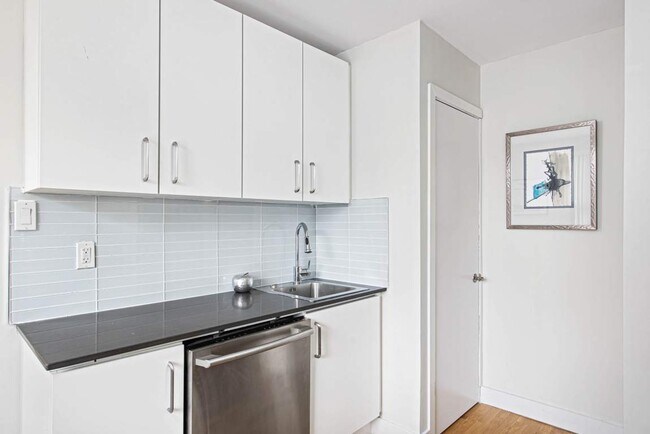 Photo - 5 Stag Hill Dr