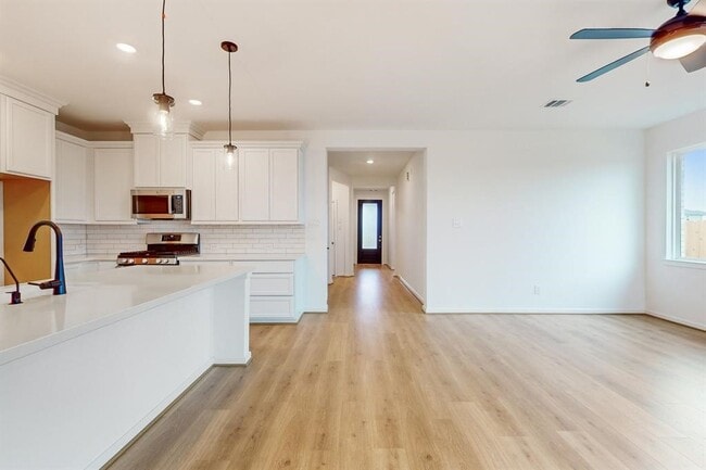 Photo - 21815 Sunshine Cove Ln