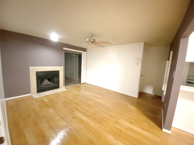 Photo - 653 TX-337 Loop Unit 109