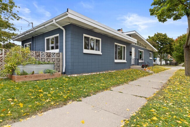 Photo - 426 E Ohio Ave