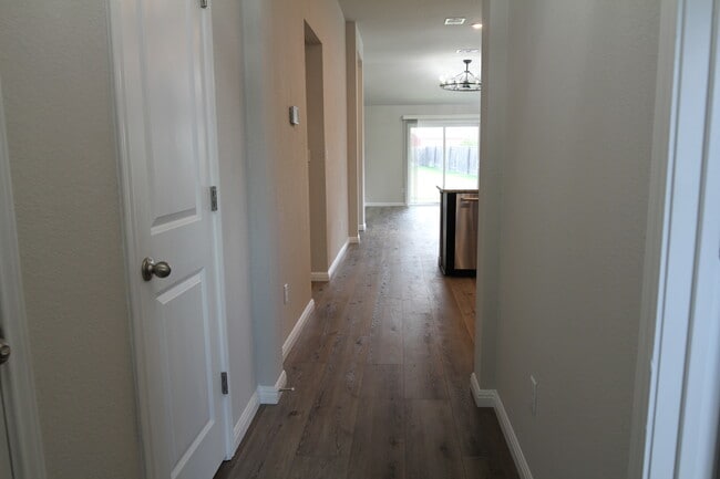 Photo - 6032 Genova Pl