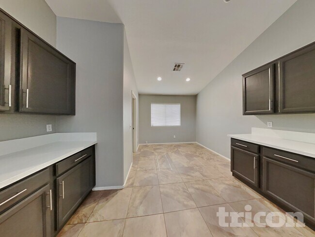 Photo - 2030 Maui Surf Ave