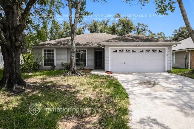 Building Photo - 11179 Barbizon Cir E