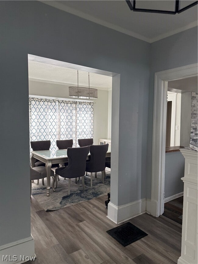 Photo - 1460 Elmwood Ave