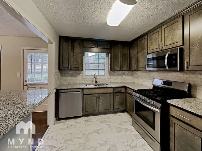 Photo - 70 Highland Cir