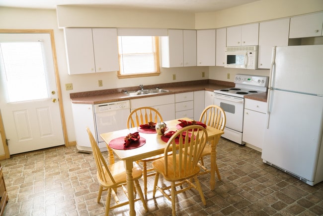 Photo - Perilli Apartments in South Park