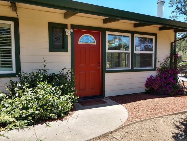 Building Photo - 12195 Henno Rd Rental