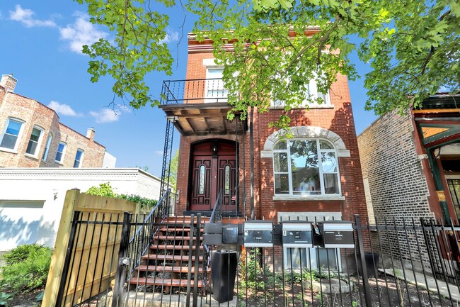 Building Photo - 1645 N Bell Ave Unit 2