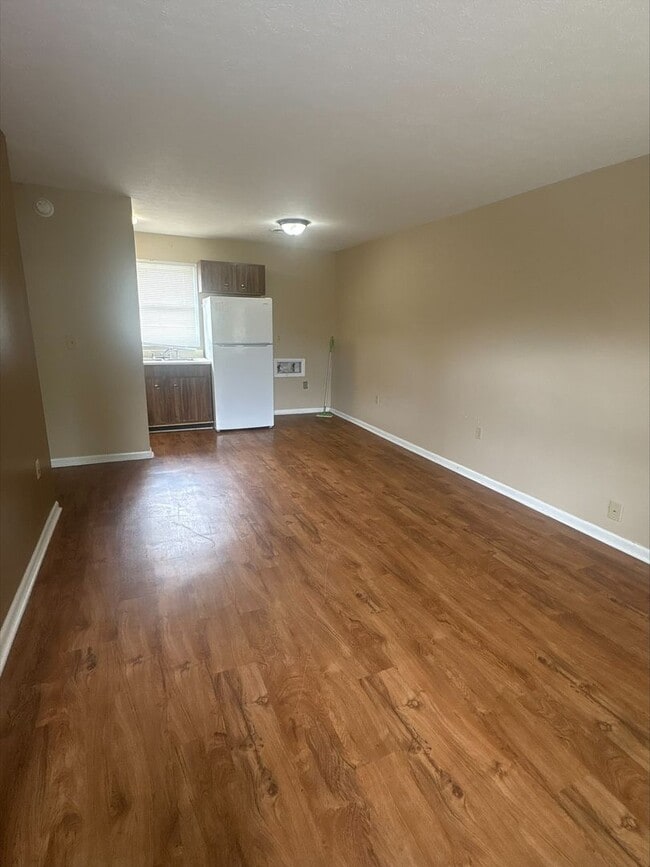 Photo - Cozy 1 bed 1 bath apartment Unit ME-12