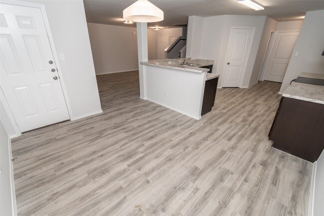 5514 Hawksbury Creek Trail