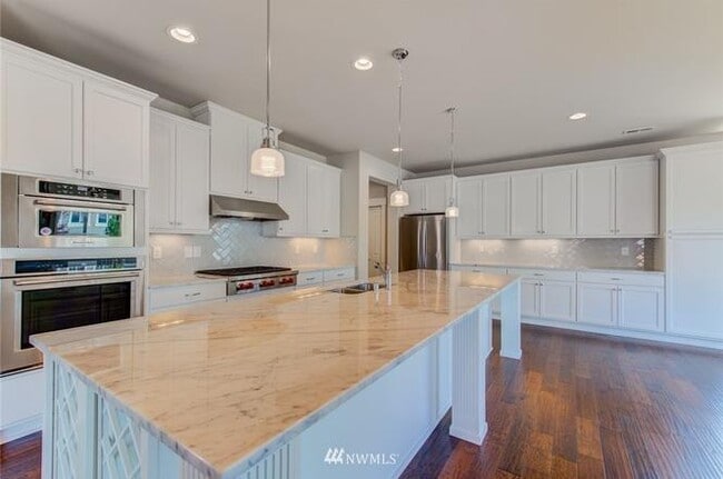 Photo - 1512 246th Ave NE